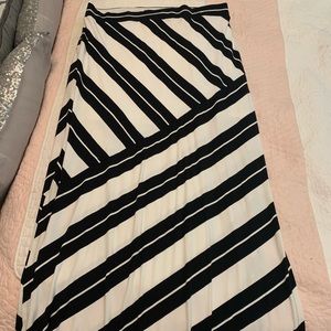 White House Black Market Maxi Skirt